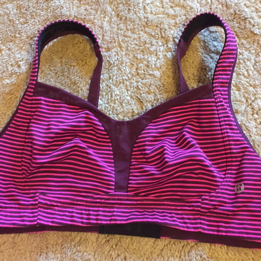Lululemon bra M?